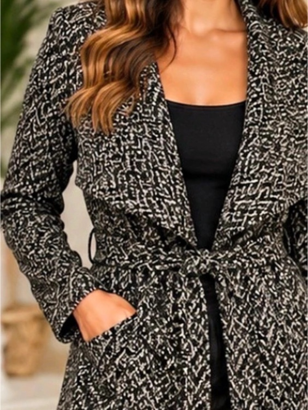 20.5” Banana Republic Belted Open Front Jacket Houndstooth Belted Jacket in Blac